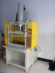 XTM-106 引領(lǐng)精密制造新紀(jì)元的液壓切邊與沖壓解決方案